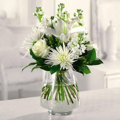 Whites - Village Floral Designs and Gifts